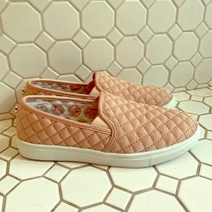 Steve Madden quilted shoes